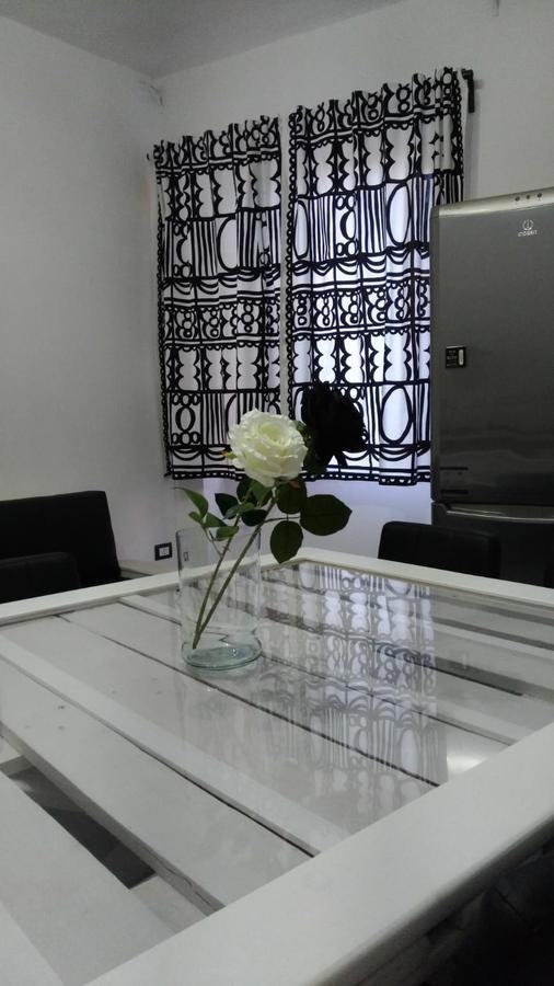 Black&White Guest House Iglesias Exterior foto